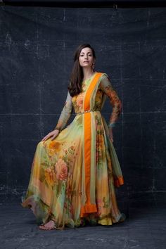 shopcost.co.uk is one of the largest online price comparison sites in United Kingdom If you like this item, please visit http://www.shopcost.co.uk/ Floral Suit, Party Kleidung, Suit Design, Indian Couture, Anarkali Dress