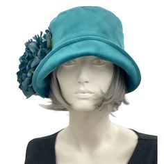 1920s Style Cloche hat in teal velvet with large peony style brooch rear view 1920s Hat, Bespoke Hats, Downton Abbey Fashion, Teal Velvet, Hat Handmade, Cloche Hat, Handmade Hat, Winter Hats For Women, Peony Flower