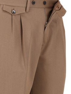 Briglia 1949 slim trousers in brown virgin wool, belt loops, zip and button closure, central pin tucks, two back flap pockets, turn-up hem. Slim Trousers, Engineered Garments, Pin Tucks, The Chic, Chic Design, Men's Collection, Luxury Boutique, Flap Pocket, Shoe Laces