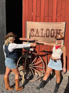 Cowboy Dress Up, How To Dress Like A Cowgirl, Cowboy Party Outfit Women, Cowgirl Outfits Carnaval, Wild West Theme Outfit, Cowboy Theme Party Outfit Women, Wild West Party Outfit, Cowboy Theme Outfit