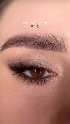 Neutral Eyeshadow Step By Step, Natural Eye Makeup With Eyeliner, Makeup Idea Brown Eyes, Makeup Look With Black Outfit, Eyeshadow Looks For Double Eyelids, Simple But Cute Eyeshadow Looks, Natural Makeup Homecoming, Prom Makeup Without Eyeliner, Makeup Ideas For Night Out