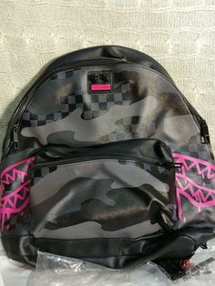 Sprayground 3Am backpack limited edition pink/black (h).  Made of a very strong material sturdy durable bag Baddie Bookbags For School, Daily Use Backpack With Logo Patch, Designer School Backpack, Streetwear Backpack With Logo Patch, Black Standard Backpack With Logo Patch, Black Backpack With Logo Patch, Luxury Streetwear Standard Backpack, Luxury Backpack For Streetwear, Luxury Streetwear Backpack