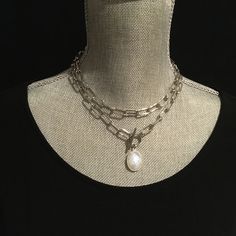 "❤️❤️❤️ On Sale 20% off and Free Shipping ❤️❤️❤️ Chunky silver paperclip chain with a decorative toggle clasp and Moonstone pendant. Made to order from 14-38 inches. Please verify length before ordering and refer to the guidelines below. 14-20 inches for single strand 18-30 inches for longer necklace 30-38 inches for a double choker Please measure and verify neck or size before ordering tight pieces like a 14\" choker. Moonstone is an oval shaped 16x20mm stone bezel set in sterling silver. It ha Silver Toggle Necklace With Pearl Chain As Gift, Elegant Silver Toggle Necklace With Chunky Chain, Toggle Clasp Necklace, Choker Silver, Layered Chokers, Tarnished Silver, Alexandria Va, Clasp Necklace, Baroque Pearl Necklace