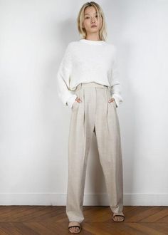 Trouser Outfit, The Frankie Shop, Beige Pants, Frankie Shop, Linen Blend Pants, Pleated Trousers, Tapered Trousers, Professional Attire, Pleated Pants