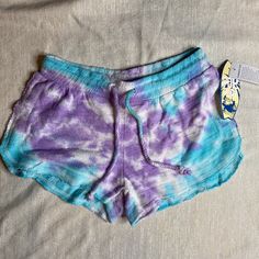 Garment Dye Women’s Shorts Pop Surf Multi Color Size S #637 Please Look At The Pictures The Pictures Are Not Professional Pictures Please See Listed Pictures For Full Details. Sold As Is. Comes As Is With What You See Pictures. What You See In The Picture Is What You Will Get. Reasonable Offers Are Always Welcome! Bundle And Save On Shipping. All Items Will Be Shipped Out Within 1 Business Day After Payment Is Cleared Between Monday To Friday. We Do Not Ship During Weekend And Holidays. Comfortable Blue Beach Shorts, Summer Purple Lounge Shorts, Lavender Summer Bottoms For Vacation, Purple Loungewear Shorts For Summer, Summer Purple Loungewear Shorts, Summer Loungewear Purple Shorts, Lavender Summer Vacation Bottoms, Lavender Bottoms For Summer Vacation, Purple Shorts For Spring Loungewear