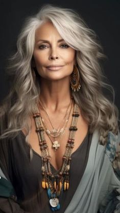 Long Hair Over 60 Aging Gracefully, Long Hair Older Women, Grey Hair Transformation, Gorgeous Gray Hair, Grey Hair Inspiration, Beautiful Gray Hair, Age Gracefully, Natural Gray Hair, Long Gray Hair