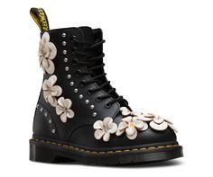 Dr Martens Store, Dr Martens 1460 Pascal, Shoes Dr Martens, Doc Martens Boots, Style Converse, Dr Martens Boots, Cute Boots