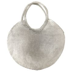 Precious handwoven tote bag made from stainless metal wire in silver color. Made carefully by our artisans in remote villages in Bali, who create the bags from their very own homes. It is a true masterpiece.  CIRCULARITY CONCEPT Made from metal wires, this piece offers a huge value for the circularity concept which is essential for environmental sustainability. Circularity can be described as “a system which avoids waste and where something is used again and again". In a circular economy, produc Mesh Bags, Dad Jewelry, Womens Designer Bags, Leather Backpacks, June Birthstone Jewelry, August Birthstone Jewelry, Gifts For New Mums, White Vinegar, Pearl Jewellery Earrings