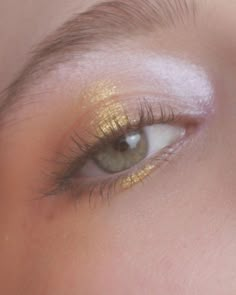 Instagramable Places, Gold Eyeliner, Stylish Lifestyle, Smink Inspiration, Beauty Make-up, Makijaż Smokey Eye, Westchester County, Make Up Inspo, Victoria Secret Angels