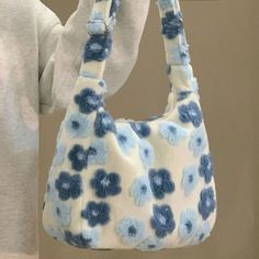 UAKISS  - Autumn Winter Flower Lamb Wool Plush Bag Student Large Capacity Tote Bag Shoulder Bag Women Bag Crossbody Bags for Women   size:31*32*23 Winter Handbags, Kawaii Store, Y2k Shoulder Bag, Tas Bahu, My Style Bags, Plush Bags, Fur Bag, Flower Soft, Fancy Bags