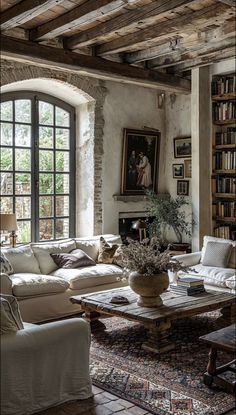 Romanesque Architecture Interior, Medieval Modern, European Living Room, Tuscan Style Homes, Product Visualization, Italian Farmhouse, Renovation Architecture, Airy Room, Interior And Exterior Design