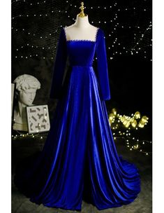 10% off now! royal blue long velvet gown with open back beadings online. Sheprom offers formal, party, casual & more style dresses to fit your special occasions. Queen Dress Royal Medieval, Loki Fanfic, Targaryen Dress, Blue Velvet Gown, Lucy Pevensie, Prom Dress Pictures, Velvet Evening Dress, Backless Evening Dress, Blue Velvet Dress