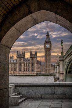 the big ben clock tower towering over the city of london