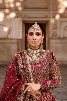 Bridal Pishwas, Lehenga Pakistani, Tena Durrani, Maxi Frocks, Indian Wedding Dresses, Pakistani Bridal Dress, Embroidery Clothes, Dress Pakistani, Red Bridal Dress