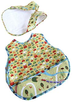 a bib and burple set with cars on it