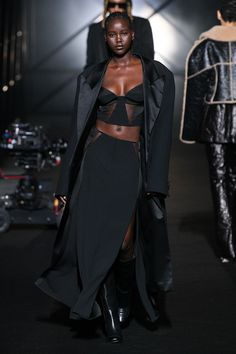 Spring 2023 Runway, Adut Akech, Hugo Boss Women, Spring 2023 Ready To Wear, Boss Outfit, 2023 Ready To Wear, Trends For 2024, Fashion Show Collection, Fashion Runway