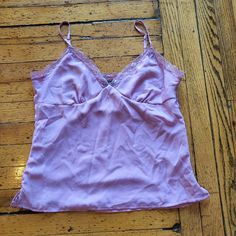 Nicole Miller Lace Cami Lavender Size 12 New With Tags Lined Camisole With Adjustable Straps Side Zipper Closure With Side Slits Lace Neckline (F) Lavender Cami Top For Spring, Lavender Camisole Top For Summer, Fitted Lavender Camisole, Lavender Fitted Tops For Daywear, Fitted Lavender Tops For Daywear, Purple Cami Tops For Loungewear, Fitted Lavender Camisole Top, Purple V-neck Camisole For Loungewear, Feminine Purple Sleeveless Camisole