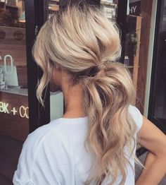 Bridesmaids hairstyles_wavy ponytails 4 Messy Ponytail Hairstyles, Hair 2016, A Ponytail, Wedding Hair And Makeup, Messy Hairstyles, Ponytail Hairstyles, Trendy Hairstyles