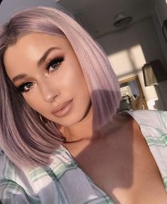 Medium Bob Haircut, Gold Hair Colors, Hair Color Rose Gold, Lilac Hair, Bob Haircut With Bangs, Short Bob Haircuts, Rose Gold Hair, Pastel Hair, Short Haircut