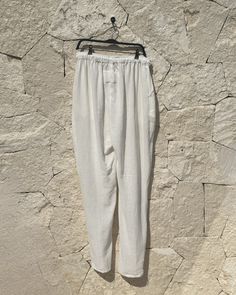 Color: White Size Large-XL Lenght 110 cm / Width 54 cm / Cross: 37 cm Fit: Oversized Fit 2 pockets 100% Cotton Handmade in Tulum, Mexico DeliveryOrders will usually ship whitin 2-3 business days from Tulum, Mexico 100% Delivery Guarantee. If a product you ordered arrived damaged/broken or was lost during delivery -we will resend you the same product again without any additional cost! Layered Hoodie, Classic Pants, Tulum Mexico, Hoodie Green, Heavy Knit, Knit Shorts, Signature Collection, Natural Fabrics, Large White