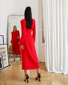 Fabric: Crepe Cotton 75%, Polyester 20%, Elastane 5% Wrap dress Collared neckline Long sleeves Midi length Colors: White, Red, Black, Blue Elegant Red Long Sleeve Midi Dress, Fall Party Dress With Notched Neckline, Red Midi Length Bodycon Dress For Office, Red Midi Bodycon Office Dress, Red Midi Bodycon Dress For Office, Red V-neck Bodycon Dress For Work, Fitted Red Midi Dress For Formal Occasions, Red Fitted Midi Dress For Formal Occasions, Fitted Red Sheath Maxi Dress