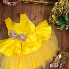 Beautiful Yellowtulle Dress W/Rose Gold Sequin Bow - Sleeveless, Zip-Up Back - Size 80 (Or U.S. 18-24 Months) New Never Used Yellow Princess Dress For Spring Dress-up, Fitted Yellow Princess Dress For Dress-up, Yellow Fitted Princess Dress For Dress-up, Yellow Princess Dress For Dress-up, Fitted Yellow Princess Dress For Summer, Yellow Tulle Dress For Dress-up Occasions, Yellow Tulle Formal Dress, Fitted Yellow Princess Dress For Party, Fitted Yellow Princess Dress For Spring