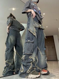 Street Selfie, Grunge Star, Grunge Pants, Kore Ulzzang, Y2k Harajuku, Men Aesthetic, Korean Streetwear, Boyfriend Jean, Jeans Y2k