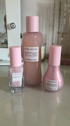 Sephora Skin Care, Glow Recipe, Fancy Makeup, Pretty Skin Care, Body Skin Care Routine, Healthy Skin Care, Pretty Selfies