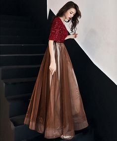 Formal Dresses Burgundy, Burgundy And Gold Dress, Prom Dress Burgundy, Tulle Long Prom Dress, Dresses Burgundy, Burgundy Evening Dress, 60's Dress, Exo Xiumin, Sleeves Designs For Dresses