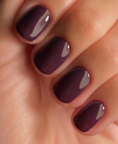 November Nails Colors, Autumn Nail Designs, Essie Nail Polish Colors, Nail Polish Art Designs, Nails Painted, Festive Attire, Toe Nail Color, Autumn Nail, November Nails