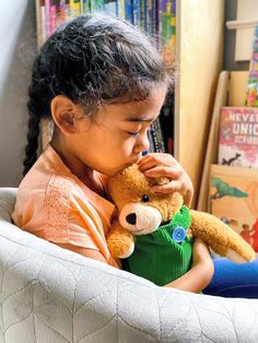 Wrapped in the warmth of a hug with Corduroy Bear. 💚🧸 Let's revel in the bond that transcends words and fills every moment with warmth, love, and the sweetest storybook magic. 📖✨ @penguinkids #hugholiday #corduroybear #plushbear #bookbuddies #plushies #playbased #bringingstoriestolife #playfullyraisingreaders #bookish #booklove #kidsbookstagram #kidsbookswelove #yottoy #stuffedbear #classicchildrensbooks #booklover #playbasedlearning Pinterest Branding, Knight Models, Easy Model, Embroidered Eyes, Soft Caramel, Polar Light, Corduroy Overalls