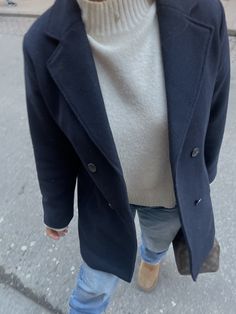 Blue Outfit Winter, Mantel Outfit, Navy Outfit, Navy Coat, Autumn Fits, Blue Coat, Men Fashion Casual Outfits