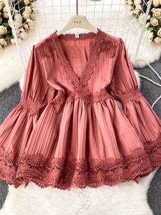 Gentle dress, sweet trumpet long sleeve lace dress, spliced V-neck loose doll shirt top, casual waist shirtMaterial:blendedStyle:cuteColor:pink,apricotFeatures:sweetSize:(cm):one size 1inch=2.54cm,1cm=0.39inchlength:40,bus:88,sleeve：67&ltp&gtNote:Due to different measurement methods,there will be 1-3 error(unite:cm), please understand.&lt/p&gt&ltbr/&gt Sleeve Lace Dress, Long Sleeve Lace Dress, Sweet Dress, Different Fabrics, Long Sleeve Lace, Top Casual, Shirt Top, Perfect Dress, Lace Dress