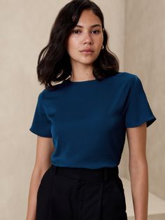 Essential T-Shirt | Banana Republic Factory Banana Republic Factory, Date Outfits, Key Hole, High Low Hem, Work Fashion, High & Low, High Low, Banana Republic, Sustainability