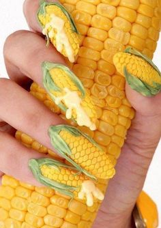 Ongles Beiges, Feel Something, Nail Polish Storage, Beige Nails, Crazy Nails, Corn On The Cob, Yellow Nails, Good Design