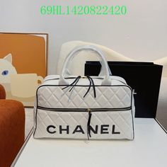 Size: 46cm*14cm*26cm It comes with Dust box, Care manual, Tag, and Paper bag. Kirkland Washington, New Handbags, Fashion Statement, Wellness Design, Paper Bag, Things To Come, The Incredibles