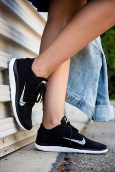 Black  and White Nike Flyknit Sneakers Nike Black And White, Outfit For Summer, Casual Shoes Sneakers, Black And White Nikes, Summer Sneakers, Nike Free Shoes, Nike Flyknit, Nike Shoes Outlet, Casual Sport Shoes