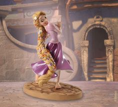 Love thisss Rapunzel Characters, Rapunzel Braid, Non Disney Princesses, Rapunzel Party, Disney Figures, Disney Figurines, Tangled Rapunzel, Disney Traditions