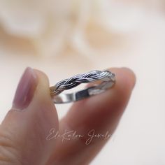 One piece of elegant, daily wear and stackable Braided 3/4 band ring made in 14K solid gold. * Metal: 14K solid gold * Stamp: 14K  * Band width: 3.2mm 📌Production time: 3-4 weeks Want to check out more rings?⬇️ https://etsy.me/2MyjnPw ❤️Follow us on Instagram @ elekalonjewelry for latest projects and designs. *If you have any questions, please feel free to message us. Wishbone Necklace Gold, Braided Ring Band, Rose Gold Band Ring, Delicate Gold Ring, Gold Stacking Ring, Fine Gold Jewelry, Braided Ring, Handmade Fine Jewelry, Ringe Gold