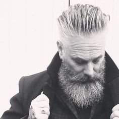 Older Mens Long Hairstyles, Hipster Haircuts For Men, Beard Images, Long Beard Styles, Hipster Haircut, Mens Hairstyles With Beard, Beard Haircut, Grey Hair Men, Hipster Beard