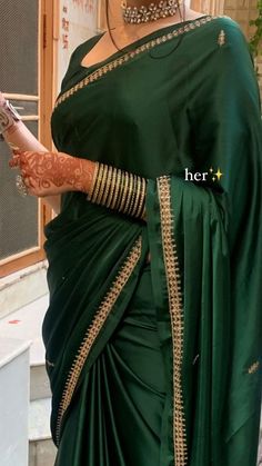 Saree Wearing Styles, Fancy Sarees Party Wear, Casual Indian Fashion, Simple Sarees, Saree Designs Party Wear, Indian Fashion Saree