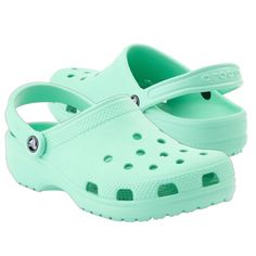 Crocs Classic Clog Mint Green.Nwt Green Crocs, Cool Crocs, Crocs Green, Crocs Ideas, Crocs Outfit, Crocs Slides, Crocs Flip Flops, Black Crocs, Shoes Crocs