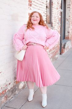 Plus Size Kawaii, Fashion Sketching, Pink Clothing, Stylish Fall Outfits, Fringe Sweater, Fall Outfit Ideas, Cozy Outfit, Outfit Combinations, Pink Outfits