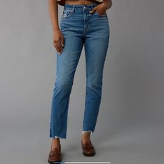 Nwt! Women’s American Eagle Mom Jeans Size 8 Long ( I Am 5’7 & Length Is Perfect ) True To Size / Darker Wash American Eagle Mom Jeans, Wishlist 2024, Long I, American Eagle Jeans, Jeans Color, American Eagle Outfitters Jeans, Christmas Wishlist, Jeans Brands, Colored Jeans