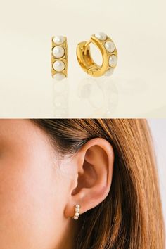 Gold huggie hoop earrings. Chunky hoop earrings. Cool girl jewelry. She’s daring yet delicate. Stylish yet sustainable. Crafted from recycled sterling silver and 14K gold-plated, these chunky pearl hoops belong in your jewelry rotation. Hoop Earrings Chunky, Earrings Cool, Gold Huggie Hoop Earrings, Chunky Pearls, Chunky Hoop Earrings