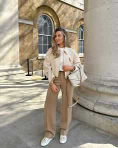 Freya Killin Style, Spring Coats For Women, Dessert Outfit, Freya Killin, Dessert Spring, Mantel Outfit, Comfy Fall Outfits, Outfit Zara