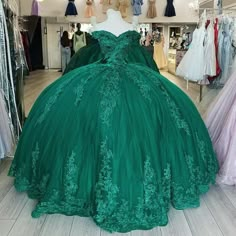 Emerald Quinceañera Dress, Dark Green Dress Quinceanera, Quincenera Dresses Dark Green, Quinceanera Emerald Green Dresses, Dark Green 15 Dresses Quinceanera, Drak Green Quinceanera Dresses, Emarld Green Quinceanera Dresses, Emerald Green 15 Dresses Quinceanera, Royal Green Quinceanera Dresses