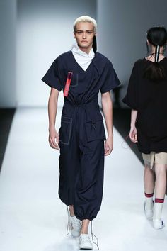 Male Fashion Trends: THISNORTHAT Spring-Summer 2018 - Shanghai Fashion Week Fashion Business, Business News