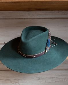 Rectangle Red Garnet and Leather Hat Band - Crossbow Telluride Colorado, Leather Hat, Custom Belt, Simple Leather, Hat Ideas, Belt Purse, Leather Hats, Accessories Bags Purses, Blackbird