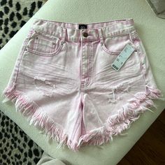 Nwt Never Worn Cut Jean Shorts, Urban Outfitters Shorts, Pleated Jacket, A Line Shorts, Floral Denim, Vintage Fits, Jeans For Short Women, Mom Shorts, Fitted Skirt